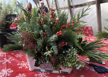 Load image into Gallery viewer, Christmas Centerpiece Workshop