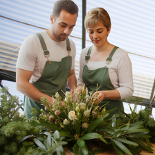 Load image into Gallery viewer, Couples Centerpiece &amp; Swag Workshop
