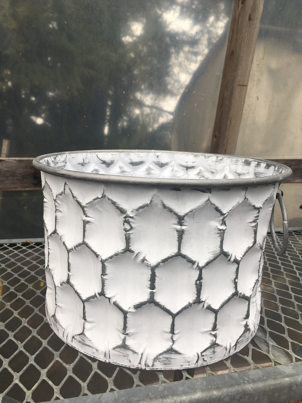 Round Honeycomb Pot - Large